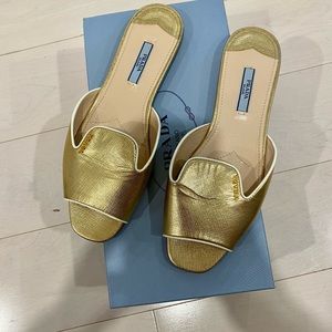 PRADA SAFFIANO LEATHER SLIP ON SANDALS